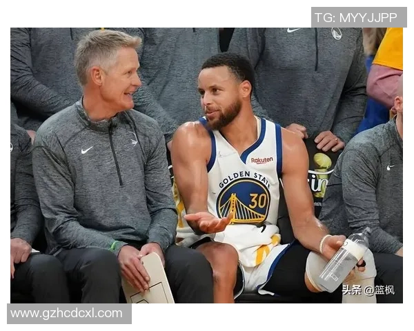 镜头回顾：库里这一幕令人泪目