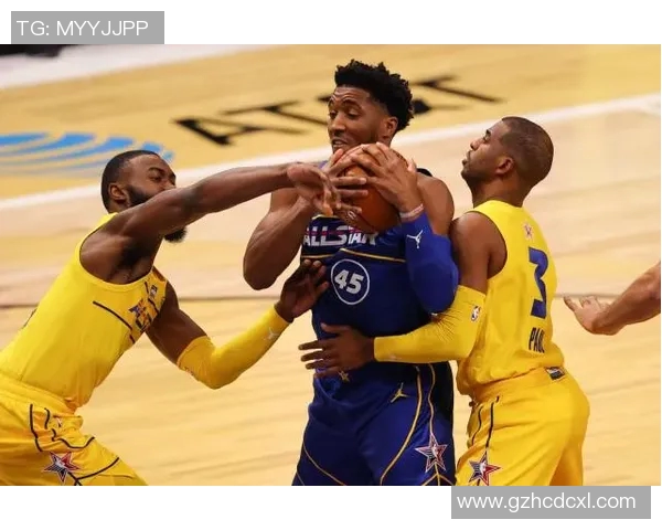 八卦爆料：米切尔被曝与明星传出绯闻